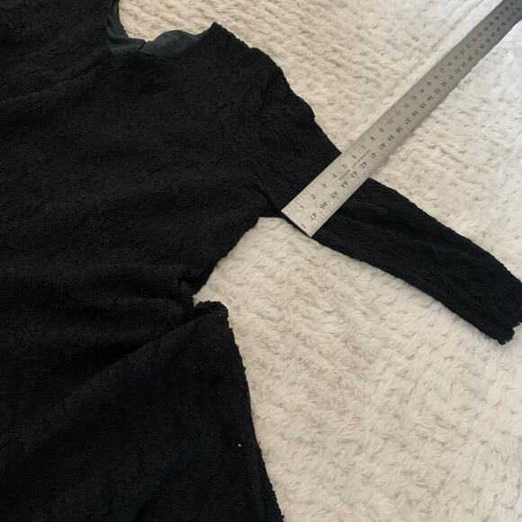 Black Lacey Trapeze Dress - Picture 8 of 10